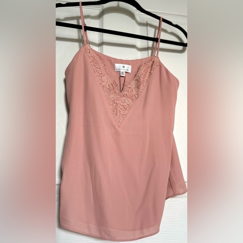 ‼️RARE‼️🎸SOCIALITE🎸🔥NWT🔥Blush Lace trim V-Neck Camisole Tank Top—XS - Picture 9 of 9